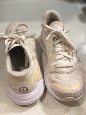 lululemon athletica Women’s Cream and Yellow Runner Sneakers